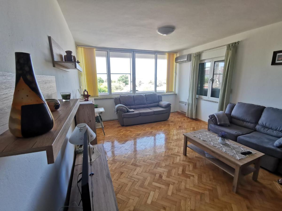 Holiday home With Pool Ante Vrsi