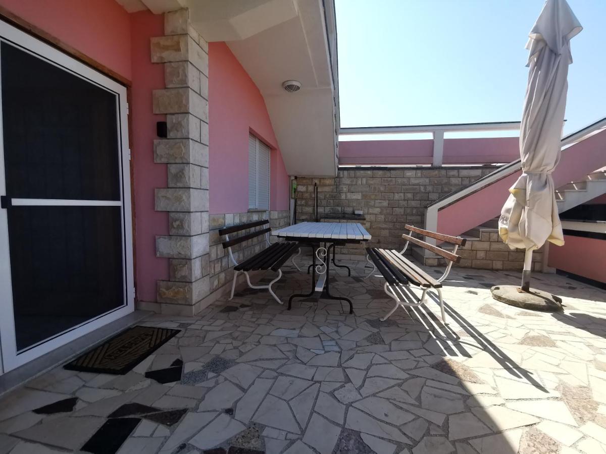 Holiday home With Pool Ante Vrsi